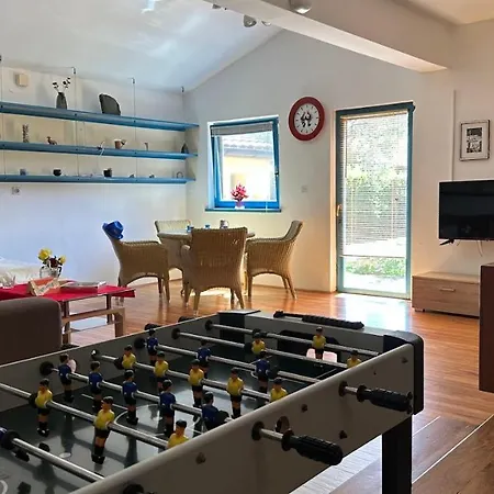 Mimoza Apartment *