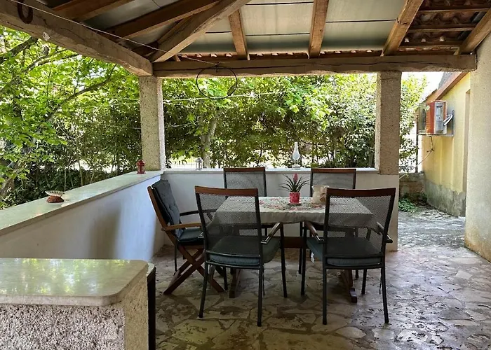 Διαμέρισμα Mimoza Valbandon